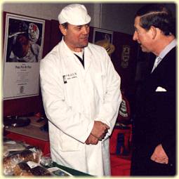 Photo: Paul and HRH Prince Charles [paulchas.jpg 12kB]